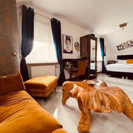 Hotel Karthaeuser Hof Floersheim am Main Eksteriør bilde