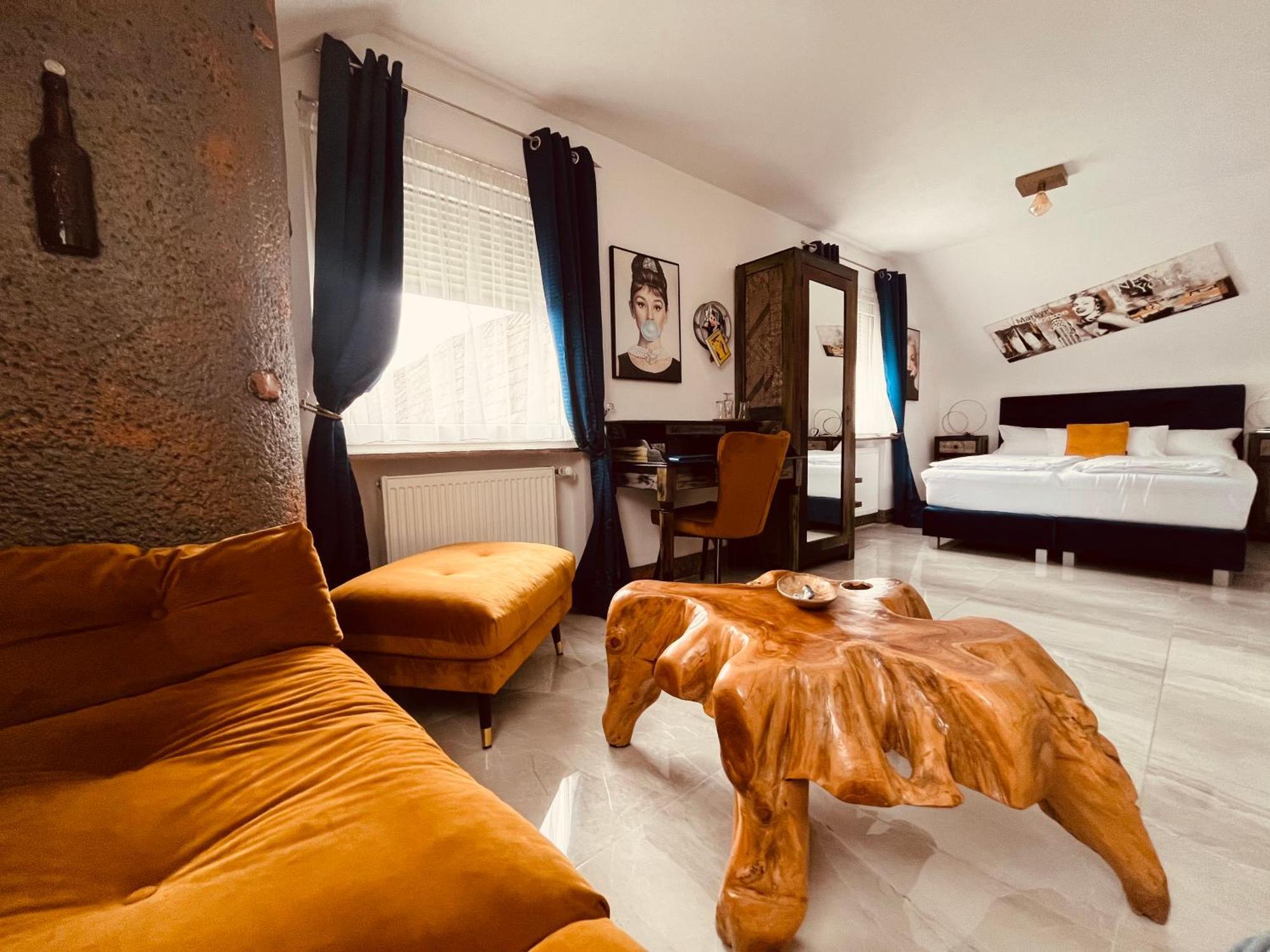 Hotel Karthaeuser Hof Floersheim am Main Eksteriør bilde